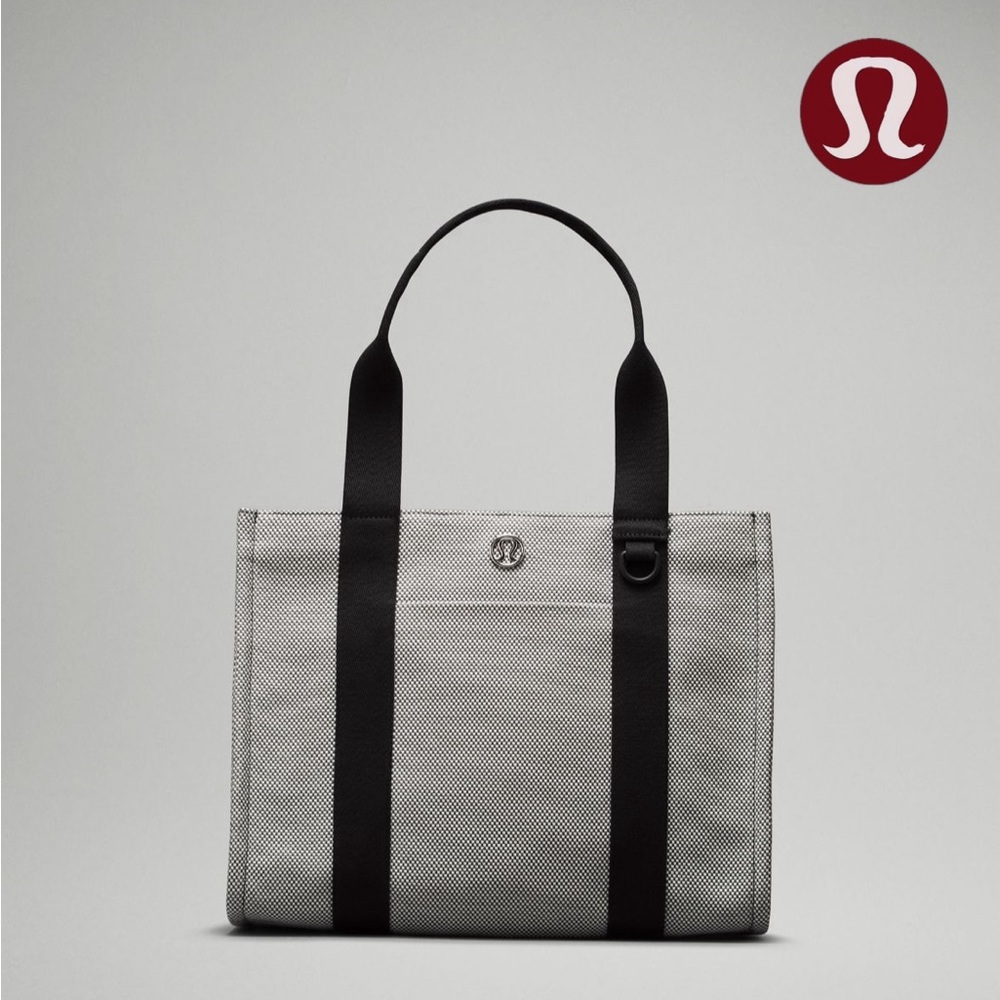 *Sold Out* Lululemon Two-Tone Canvas Tote Bag 10L Black